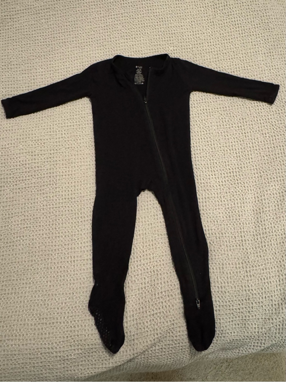 Kyte Baby Black Kids Footed One-Piece Zipper Pajamas
